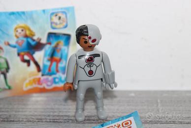 Sorpresine Kinder Italia DC Playmobil 2025