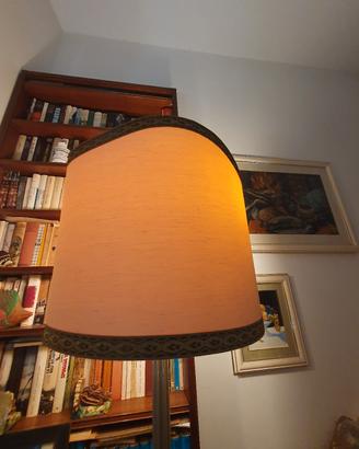 piantana in ottone a Capitello corinzi 800