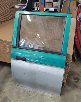 Porta posteriore dx MITSUBISHI L200 del 1997
