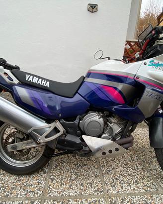 Moto Yamaha xtz Super Tenere 750