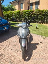 scooter Liberty 125 