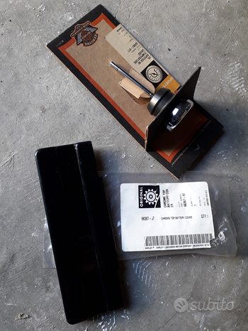 Tappo olio con asticella orig. H.D. 883 sposters