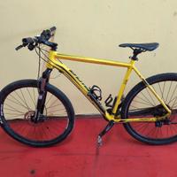 blocco  4 bici e un carrello bici