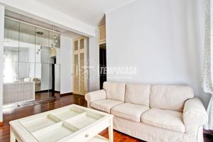 Ampio trilocale con spazio esterno, Via G. Fabbron