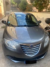 Lancia Ypsilon 1.2 69 CV 5 porte Silver
