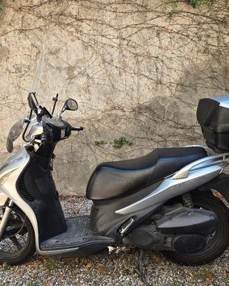 Suzuki sixteen 125