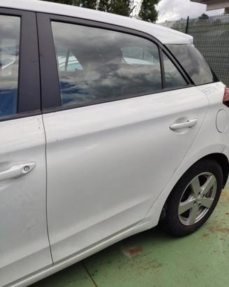 Porta posteriore sinistra HYUNDAI I20 del 2015