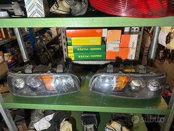 Fanali Anteriore Fiat Punto