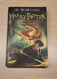 Libro "Harry Potter and The Chamber Of Secrets""