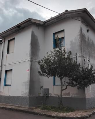 Torralba. Casa con giardino