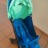 Passeggino leggero, maneggevole poco ingombrante