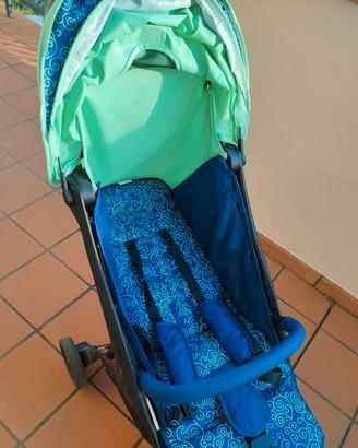 Passeggino leggero, maneggevole poco ingombrante