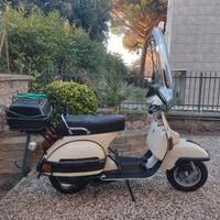 Piaggio Vespa P200E (1983)