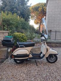 Piaggio Vespa P200E (1983)