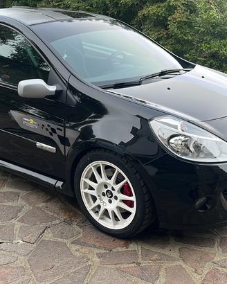 Clio F1 team
