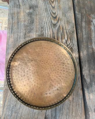 Vassoio in ottone vintage