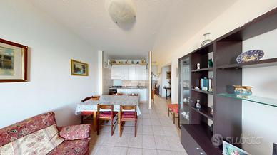 BILOCALE RISTRUTTURATO CON VISTA MARE