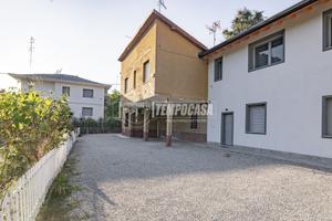Villa Bifamiliare a Cassano d'Adda 5 locali