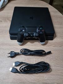 PS4 Slim + Controller + 4 Giochi Perfetti
