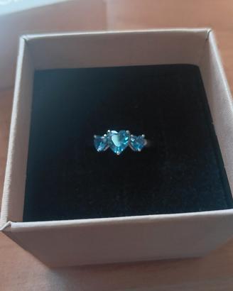 Anello argento con pietre azzurre 