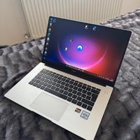 Huawei MateBook D15 Ryzen 5