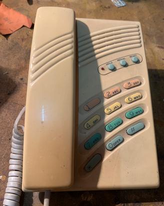 Vecchio telefono