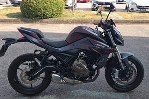 Qj Motor SRK 700 NAKED