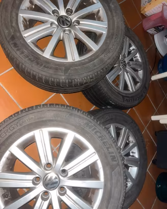 4 Cerchi in Lega Originali Volkswagen R15