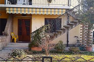 Appartamento + deposito + terreno di 100 mq