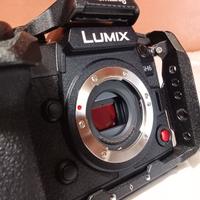 Panasonic LUMIX DC-GH6 + Cage