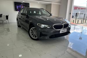 BMW 318 d 48V Touring Business Advantage