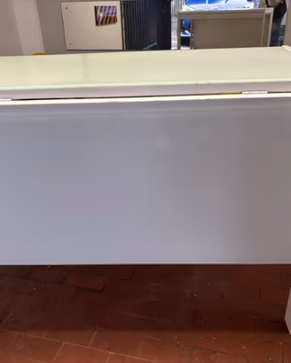 Tavolo consolle in vetro