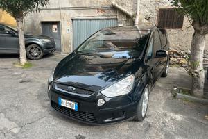 Ford 7 posti