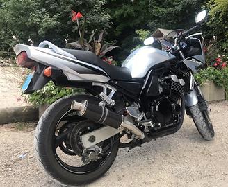 Tondo Carbon Roadsitalia Yamaha Fazer 600