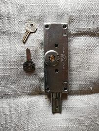 Serratura x porte basculanti