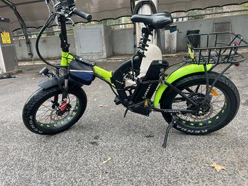 Bicicletta  con pedalata assistita