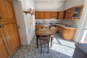 Appartamento di 144 m² con 5 locali e box auto a U
