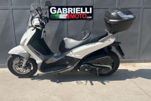 Piaggio Beverly 350