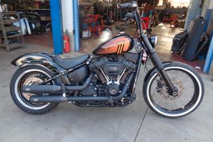Harley-davidson Softail Street Bob 114