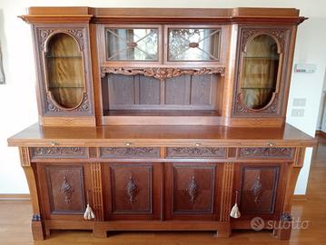 credenza con vetrinetta 