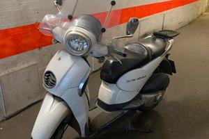 Aprilia Scarabeo 125