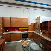 Cucina angolare tinta legno 