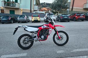 Swm rs125r
