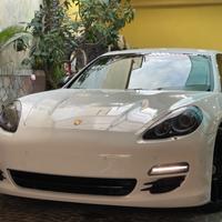 Porsche Panamera 4.8 4S,.