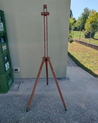 Cavalletto in legno da esposizione o pittore 