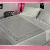 Copriletto e lenzuola