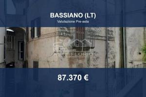 Immobile in asta di 151 m² con più di 5 locali a B