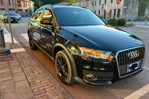 AUDI Q3 2.0 tdi 140cv gancio traino