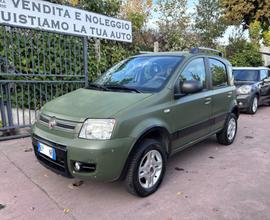 FIAT Panda 1.3 MJT 16V DPF 4x4 Climbing