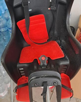 seggiolino posteriore porta bambino 